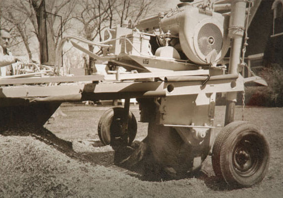 First vertical stump cutter