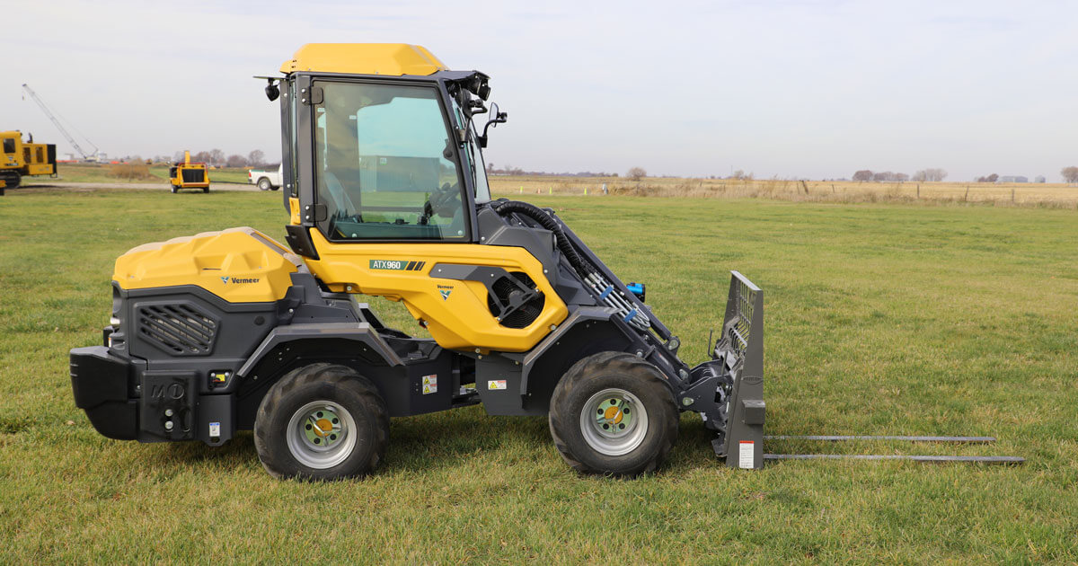 Vermeer ATX960 Compact Articulated Loader For Heavy Lifting   Atx960 Compact Articulated Loader 