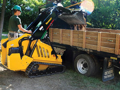 A Vermeer lançou a mais nova minicarregadeira, a CTX100