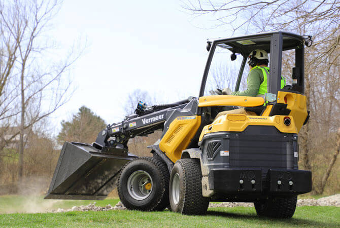 Vermeer ATX720 Compact Wheel Loader for Heavy Lifting