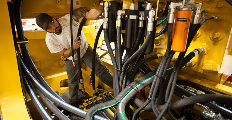 À ceux équipant les tâches critiques